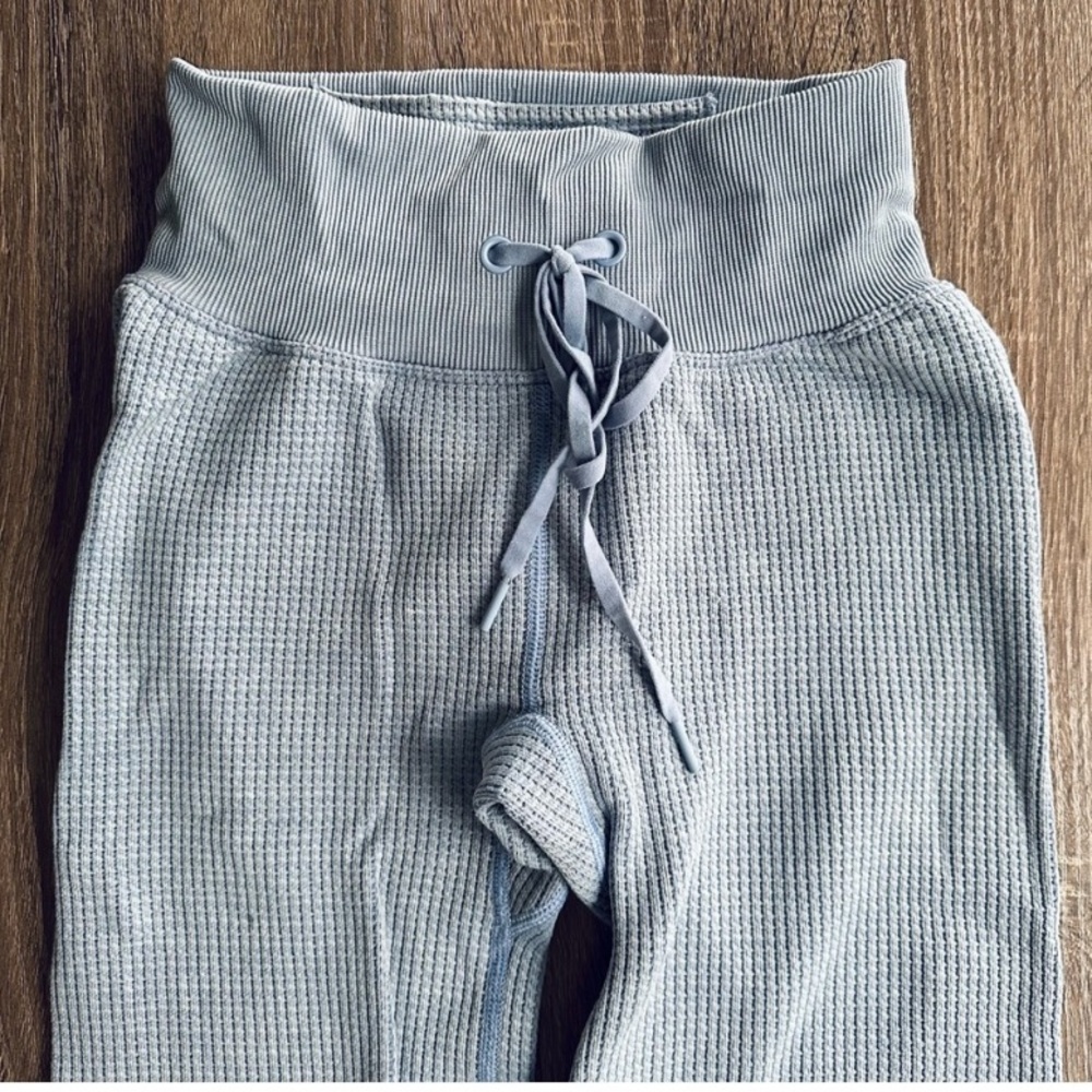 NWT Victoria's Secret Pink Light Blue High Waist Seamless Waffle Leggings Tights - Picture 7 of 11